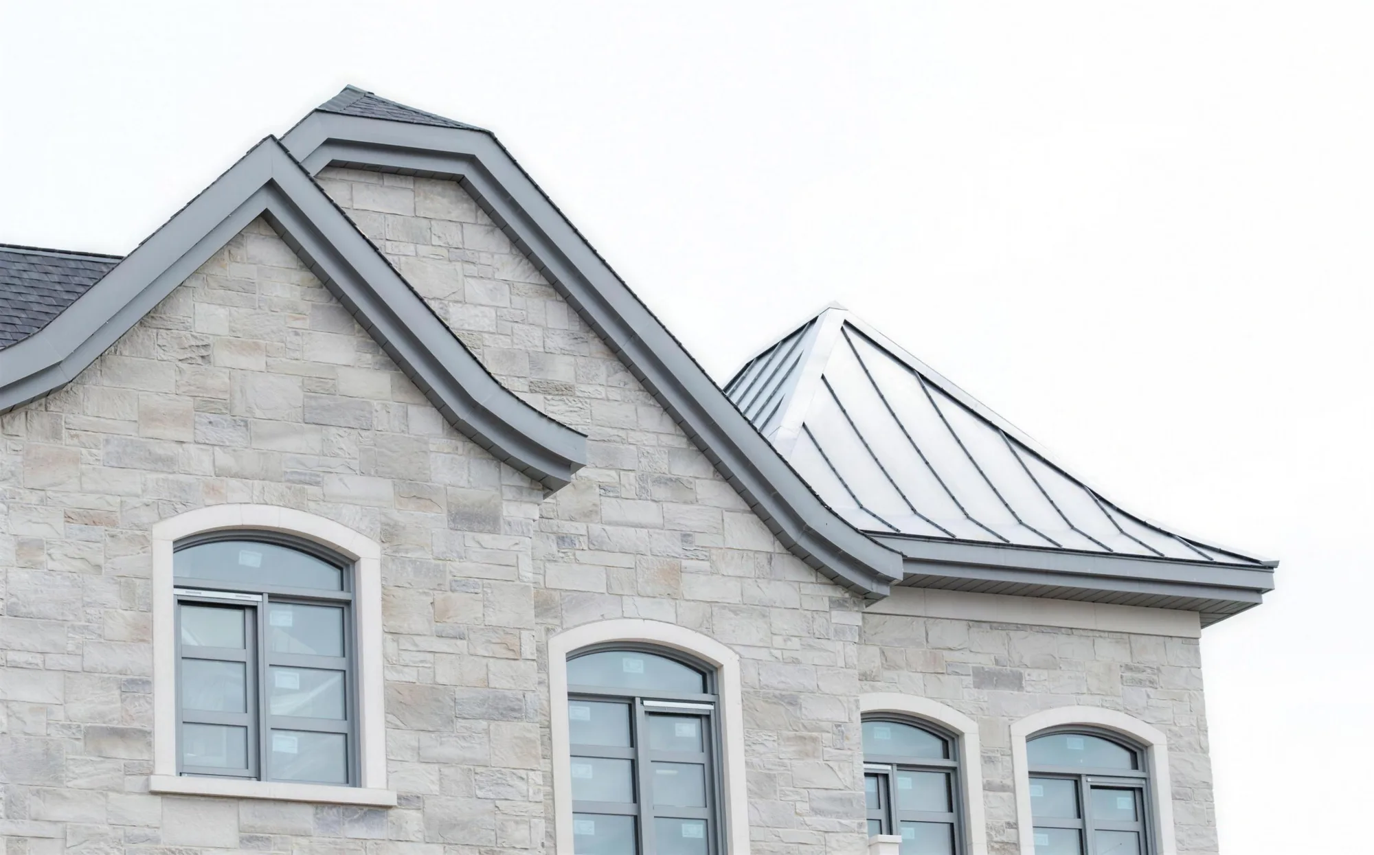 Toiture résidentielle réalisée par Toiturama sur la Rive-Nord